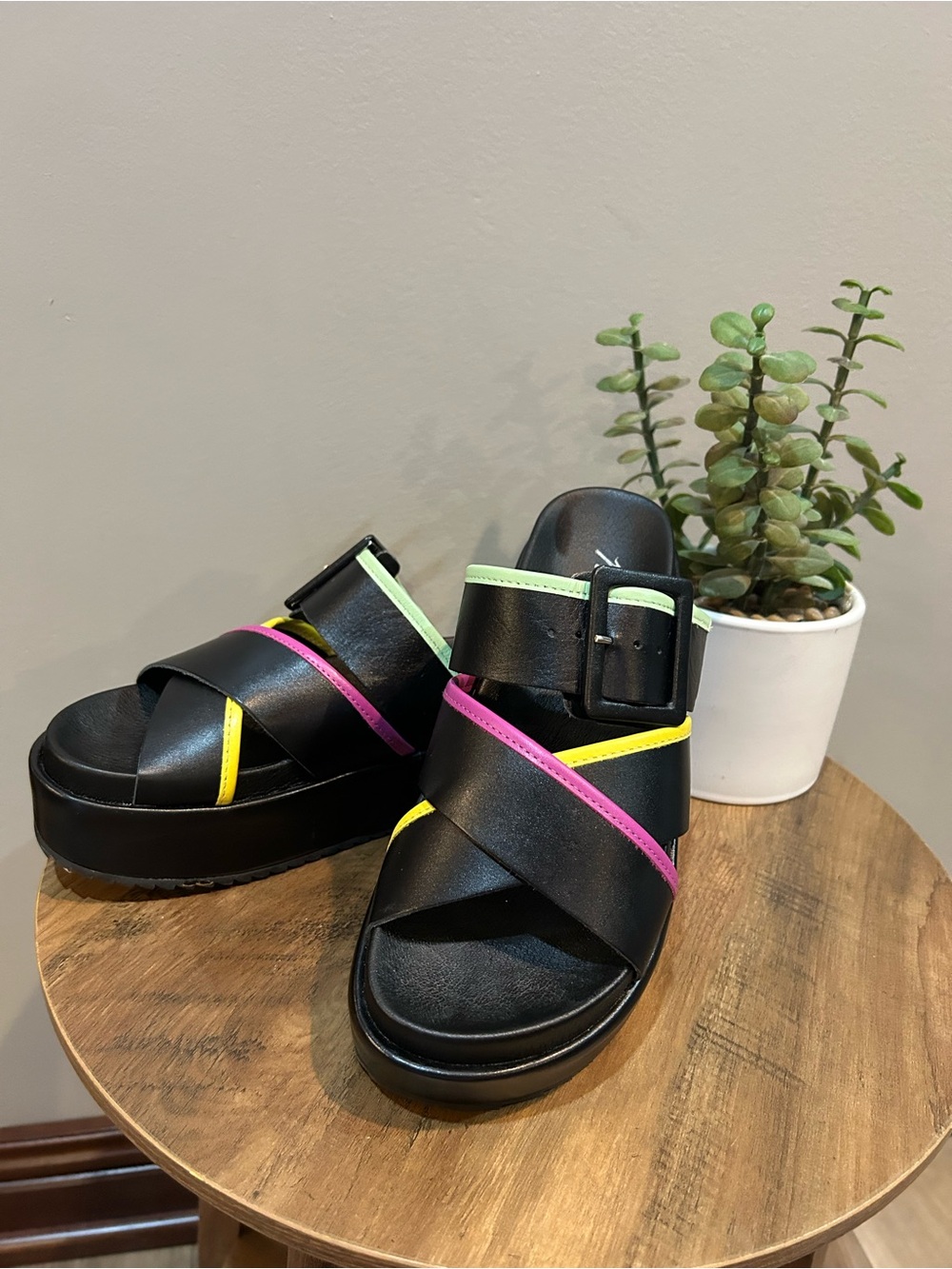 Matisse Micah Platform Sandals Black Leather Colorful Trim 7.5M Like New